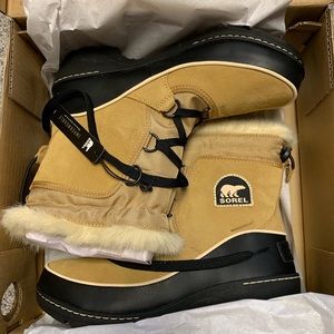 Sorel Tivoli III Curry/Black waterproof boot US 8